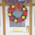 Dolls House Christmas Wreath Fruit and Flowers Miniature Door Decoration 1:12 Scale