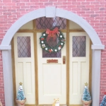 Dolls House Christmas Wreath Miniature Door Decoration 1:12 Scale