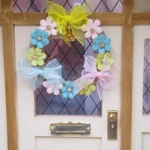 Dolls House Wreath Flowers and Bows Miniature Door Decoration 1:12th Scale