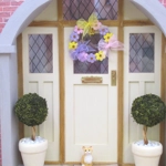 Dolls House Wreath Flowers and Bows 1:12th Scale Miniature Door Decoration