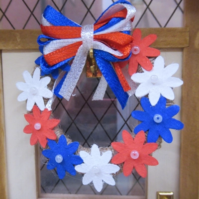 Dolls House Wreath Red Blue and White Miniature Door Decoration 1:12 Scale
