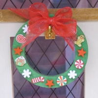 Dolls House Christmas Wreath with Tiny Candy Cane Embellishments Miniature Decoration 1:12 Scale