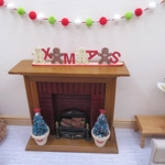 Dolls House Christmas Pom Pom Garland Red White & Green 1:12 Scale Decoration