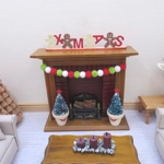 Dolls House Christmas Pom Pom Garland Red White & Green 1:12 Scale Decoration