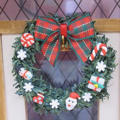 Dolls House Christmas Wreath with Tiny Xmas Embellishments Miniature Door Decoration 1:12 Scale