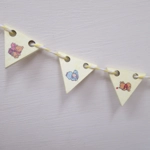 Dolls House Nursery Bunting Winnie the Pooh 8 Miniature Wood Flags 1:12 Scale