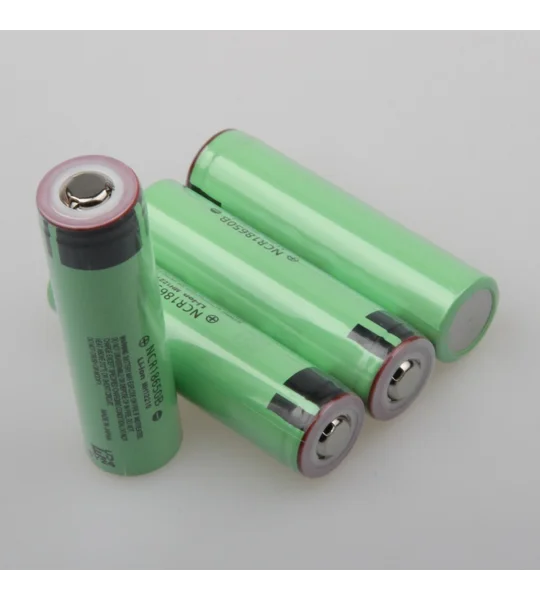 3300mAh 18650 Li-ion battery unprotected/ protected