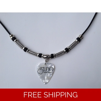 Le Studio Deluxe Neckla..