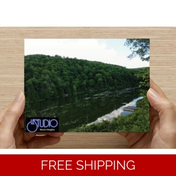 Le Studio Post Car..