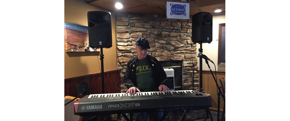 Mister David Stone Keyboard Player for Rainbow (DIO) Max Webster Played Keys on Battlescars with Rus