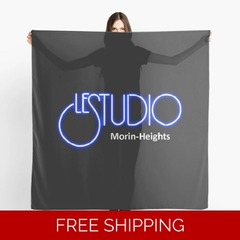 Le Studio Scarf A ..