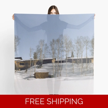 Le Studio Scarf Building Lak..