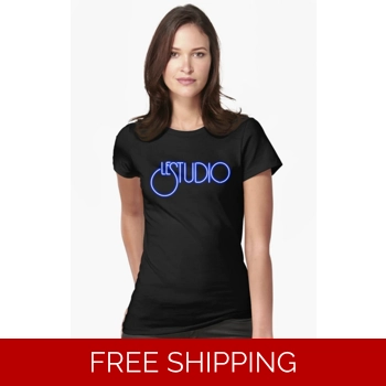 A Girlie Fitted T-Shirt Le S..