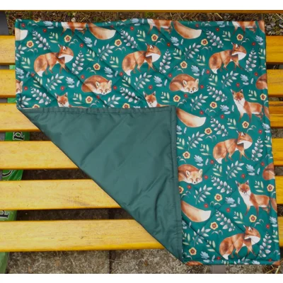 Compact, Lightweight GREEN FOX Sit, Sitting Mat, Padded Ground Mat, Quilted WATERPROOF TOP & BOTTOM