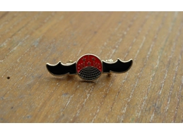 Sabot IWW enamel badge
