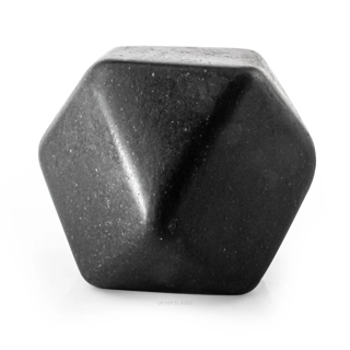 4cm 14-facettierter Basalt Whiskysteine