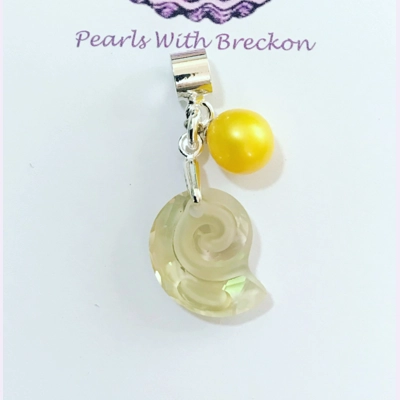 Luminous Green - Fossil Shell Crystal Pendant - 14mm