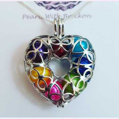 Loves Content Cage Pendant