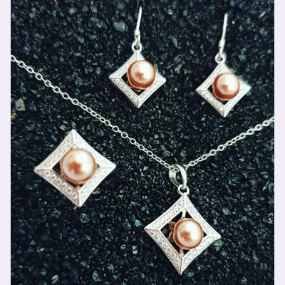 A Girls Best Friend Set