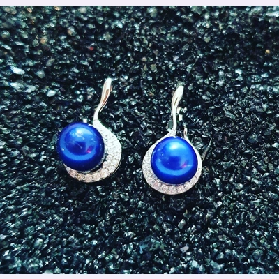 Cradle Earrings