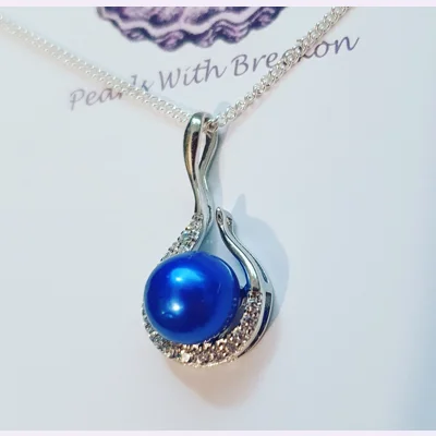 Cradle Pendant