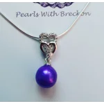 Loves Shadow Pendant