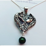 Wolfs Love Pendant