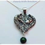 Wolfs Love Pendant