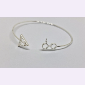 Hallow's & Glasses Cuff Brac..