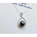Falling Pendant