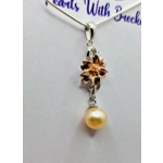 Center Piece Pendant