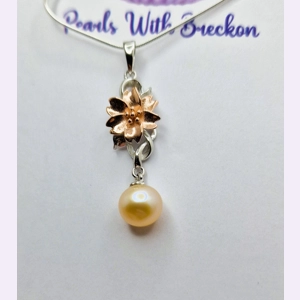 Center Piece Pendant