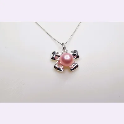 Bow's Knot Pendant