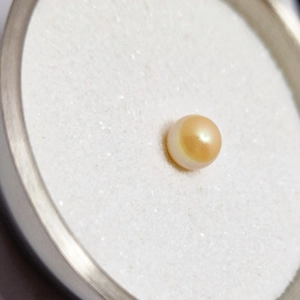 Pearlescent Yellow 8mm Cryst..