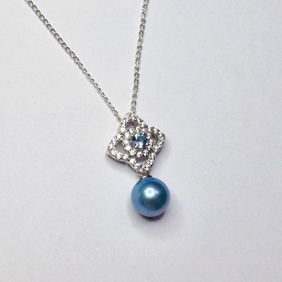 Cinders Knots Pendant