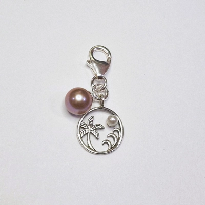 Beaches Pearl Charm