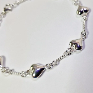 Heart Twist Bracelet