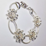 Daisy Chain Bracelet
