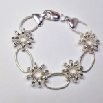 Daisy Chain Bracelet