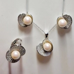 Jewelled Oyster Set