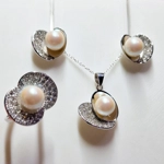 Jewelled Oyster Set