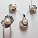 Jewelled Oyster Set