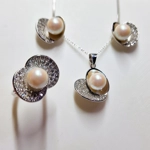 Jewelled Oyster Set