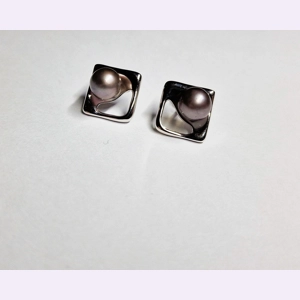 Canvas Pearl Earrings