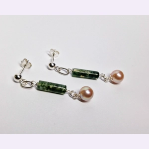 Verdant Glow Earrings