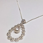 Opulent Lustre Pendant