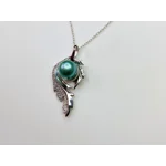 Kavi Pendant