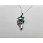 Kavi Pendant
