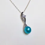 Valora Pendant