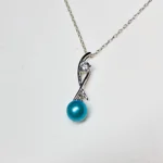 Valora Pendant